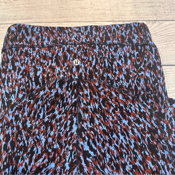 🍋Women’s Lululemon Power Thru High Rise Tight 25” size 4🍋 - Picture 3 of 9